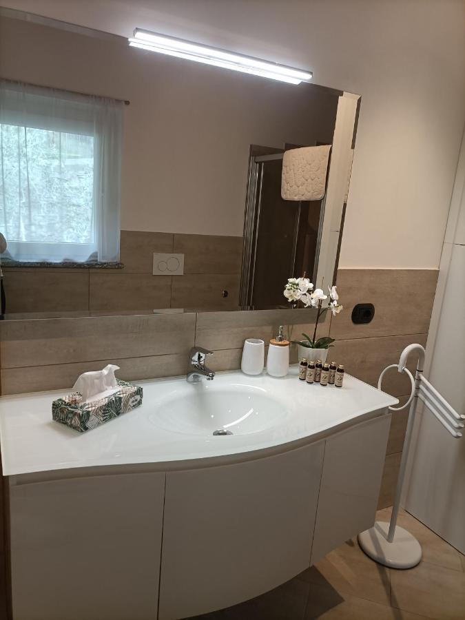 Casa Olive 2 Villa Oliveto Lario Kültér fotó